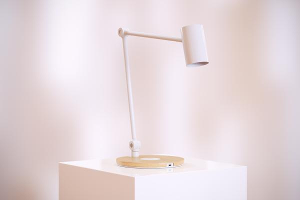 Desk lamp