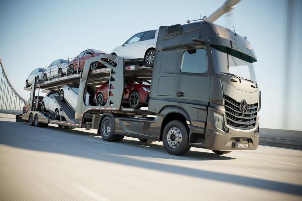 European semi truck auto transporter