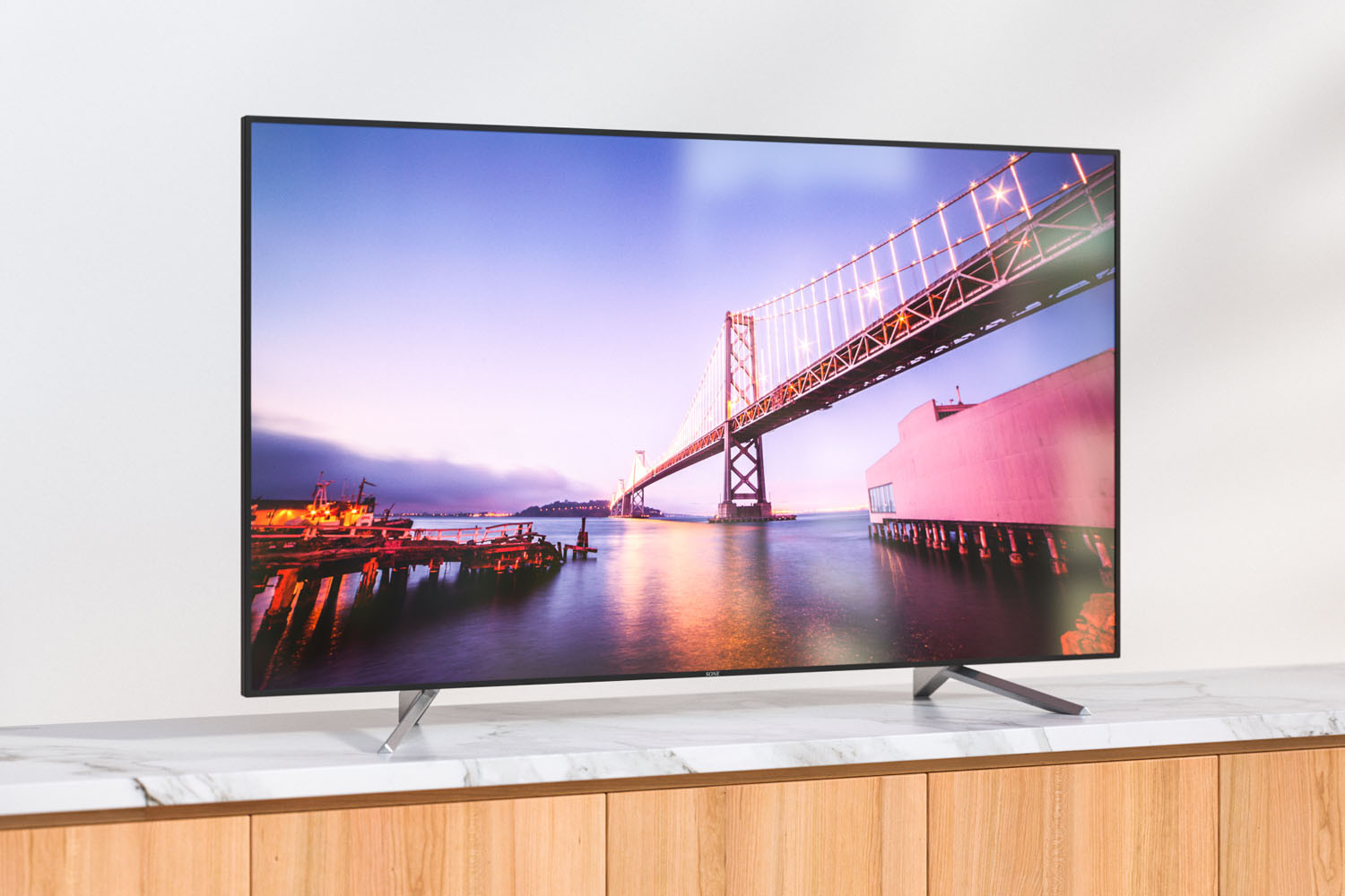 LCD TV image